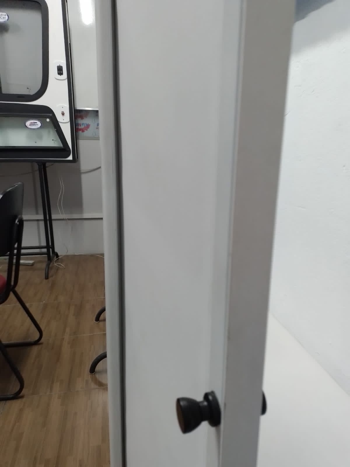 Porta Retratil Recolhível Ventana Finestra Conquista Trailer e Motorhome - RioBikeRV - foto perfil