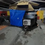 mini-trailer com barraca de teto - Conquista Trailer - barraca Dandaro aberta e toldo mini-trailer com barraca de teto - Conquista Trailer - barraca Dandaro aberta e toldo