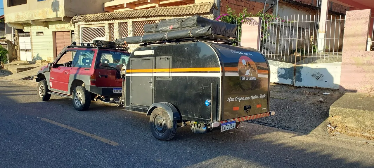 mini-trailer com barraca de teto – Conquista Trailer – vista do conjunto